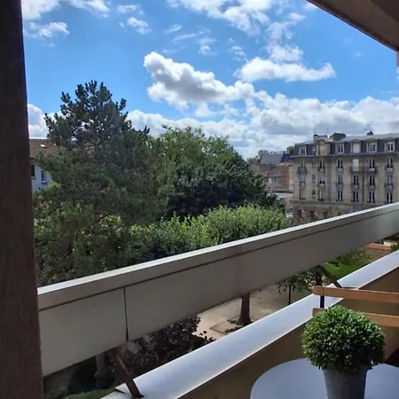 Rosso Hyper Centre Reims