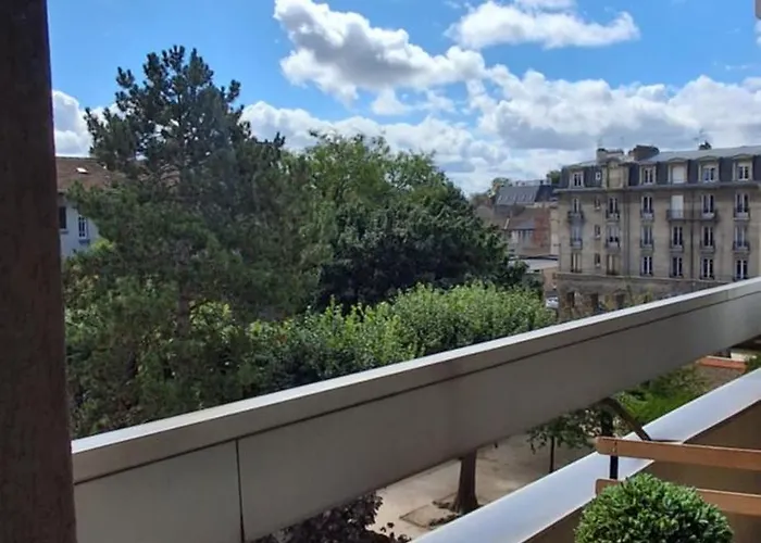 Rosso Hyper Centre 兰斯